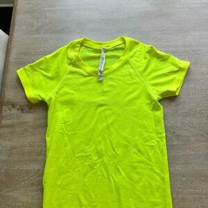 Lululemon Athletica Lime Green Short Sleeve Shirt